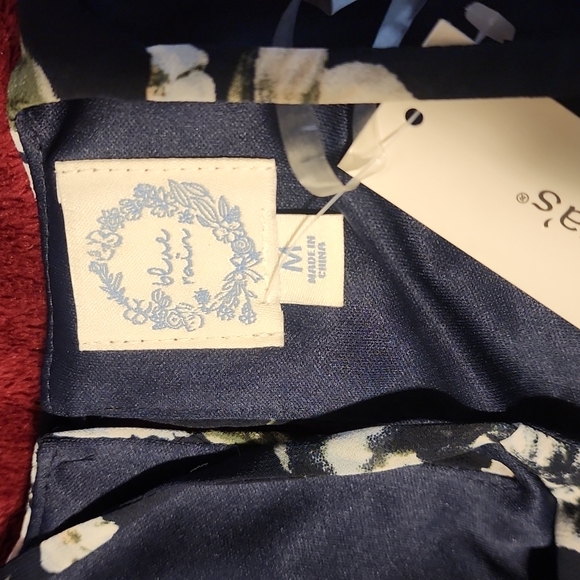 Blue Rain Floral Dress - Picture 3 of 4